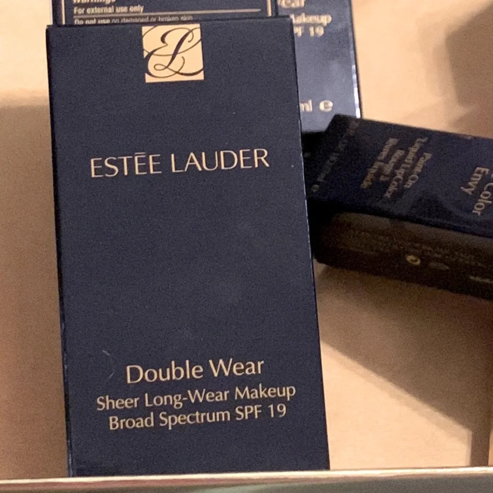New Estée Lauder Double Wear Maximum Cover Makeup 1 FLoz / 4N1 shell beige Spf19 - Picture 3 of 3